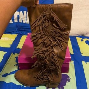 Long boots only worn once no refund